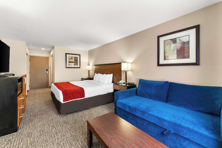 Room 16 of 32