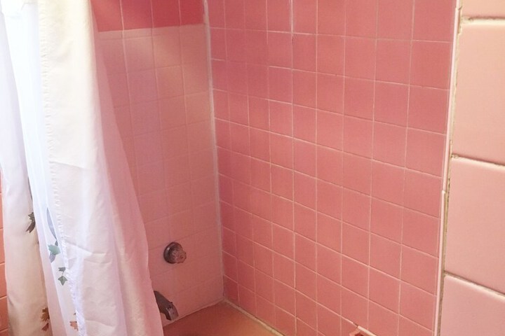 Room 4 of 20
