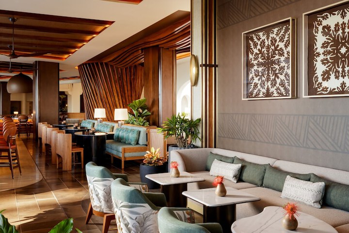 Lounge 91 of 144
