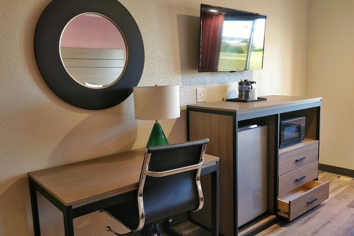 Room 16 of 25