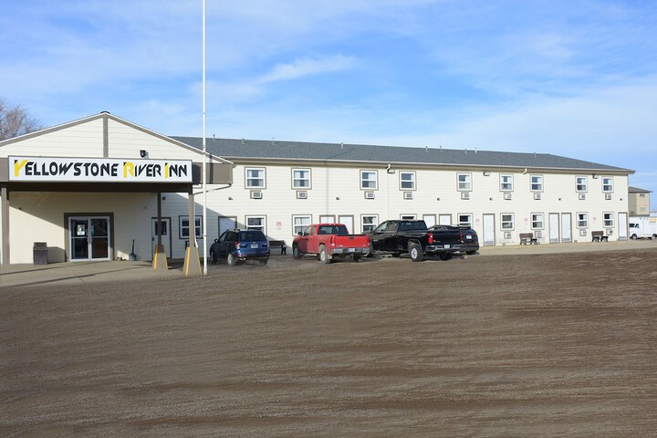 Yellowstone River Inn