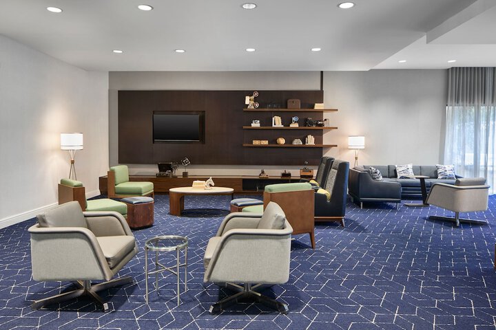 Hotel Interior 10 of 38