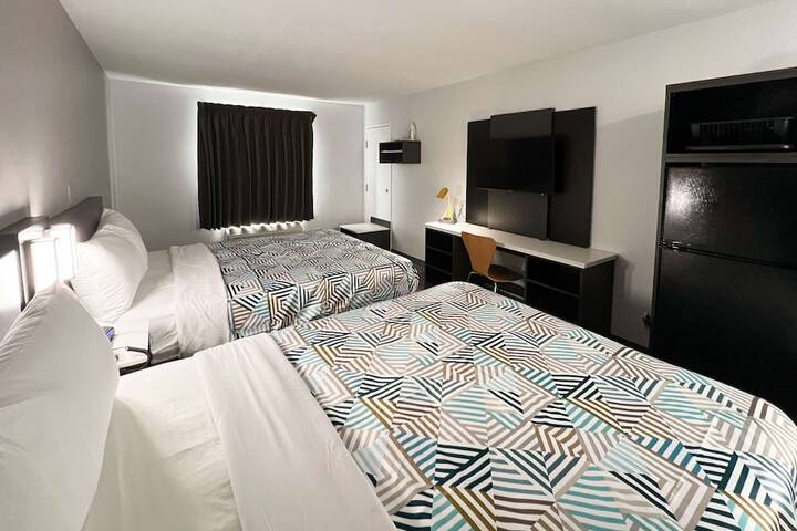 Room 16 of 44
