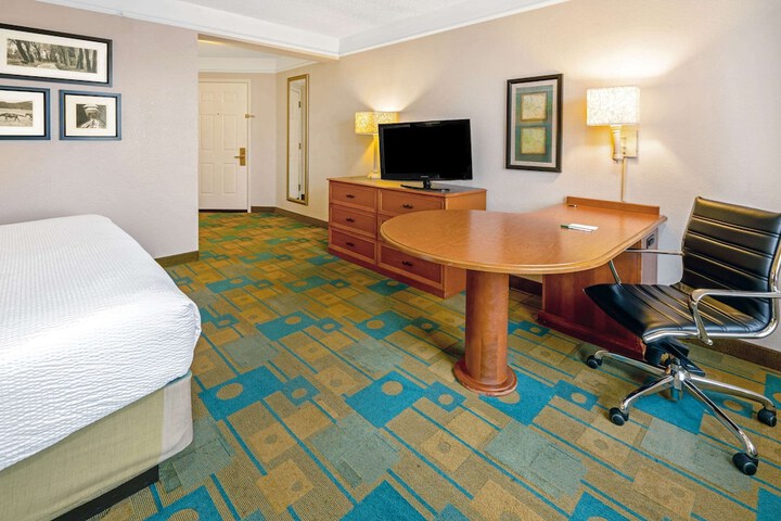 Room 22 of 29