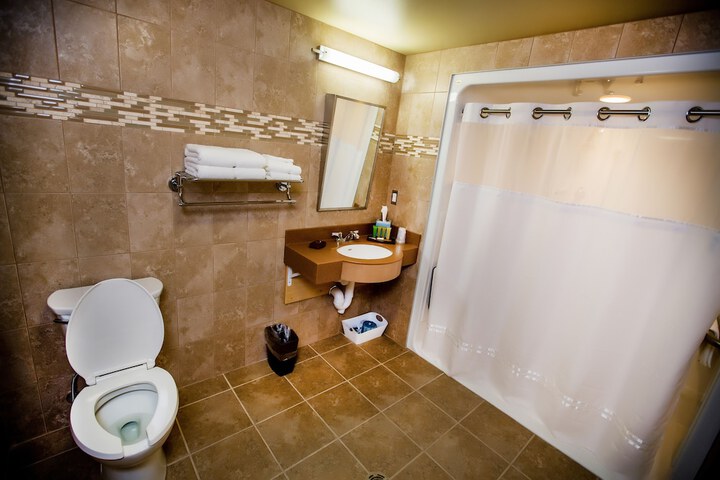 Room 18 of 29