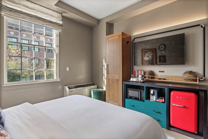 Hotel Indigo Baton Rouge Downtown by IHG