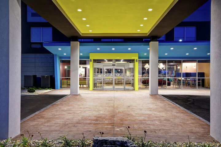 Tru by Hilton Fort Wayne IN