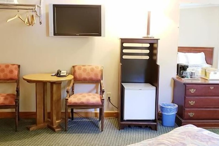 Room 51 of 64