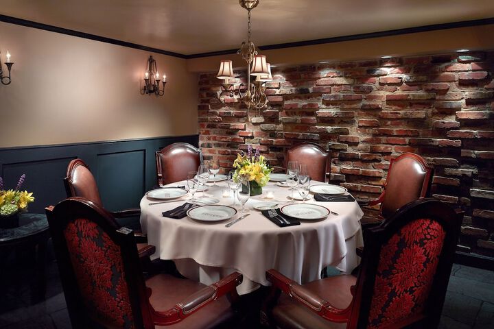 Dining 162 of 200