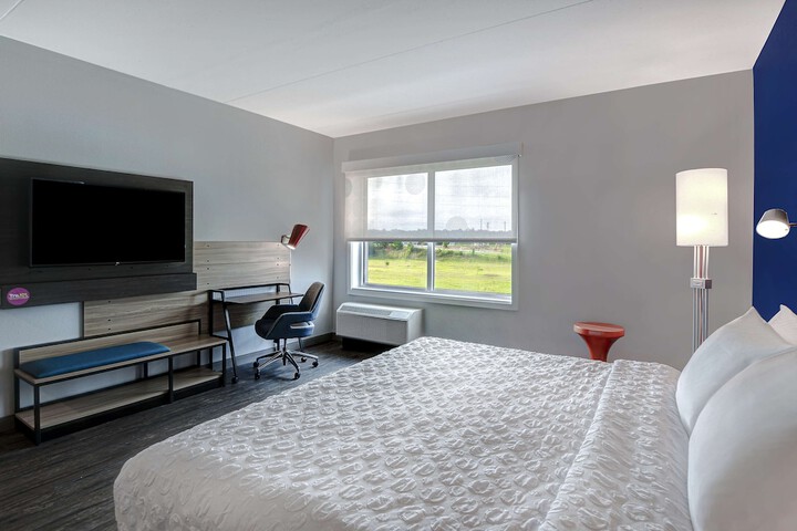 Room 18 of 41