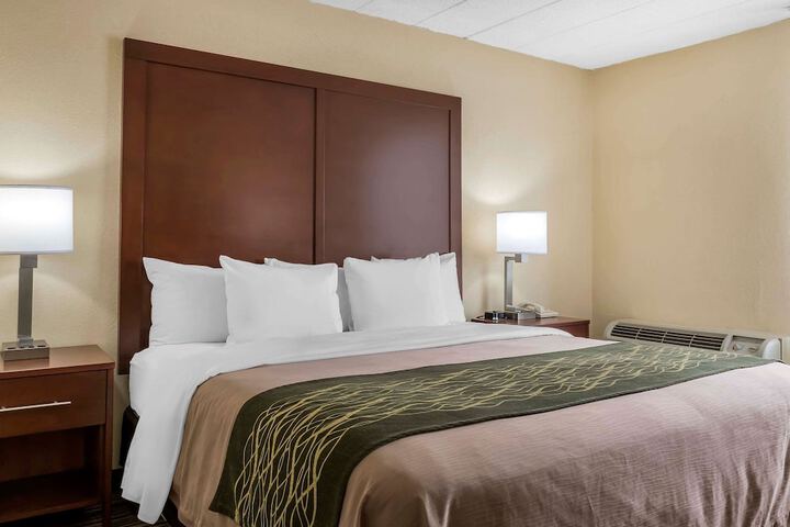 Room 21 of 31
