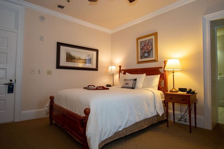 Room 25 of 46