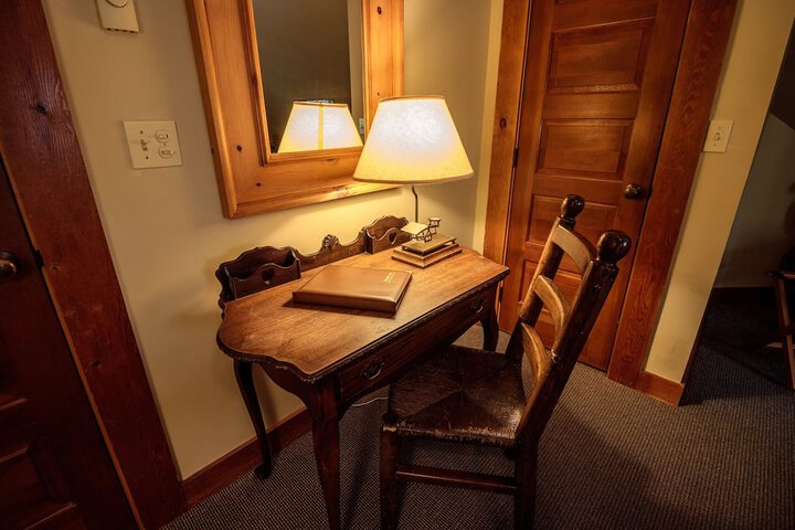 Room 60 of 92