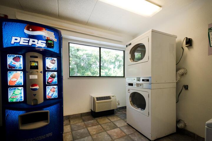 Laundry 28 of 29