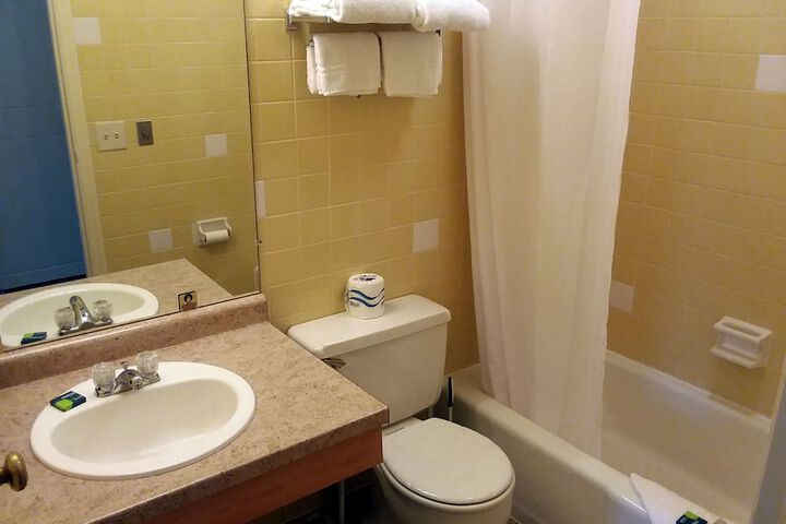 Room 14 of 19