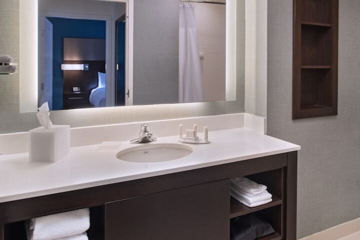 Room 14 of 38