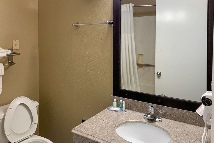 Room 21 of 58