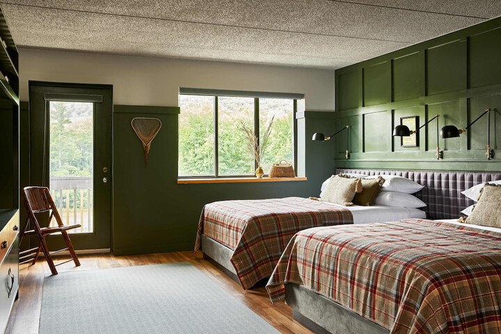 Room 47 of 61