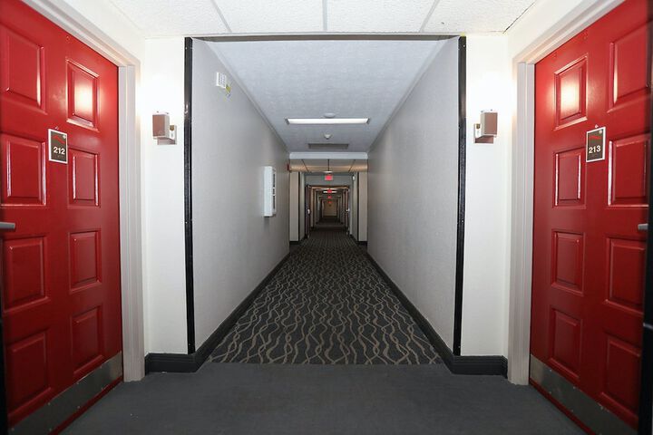 Ballroom/Hall 37 of 41