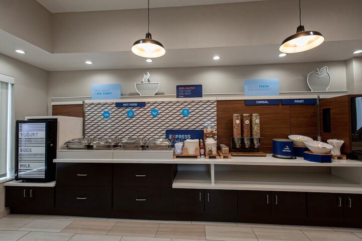 Holiday Inn Express & Suites Port Aransas / Beach Area by IHG