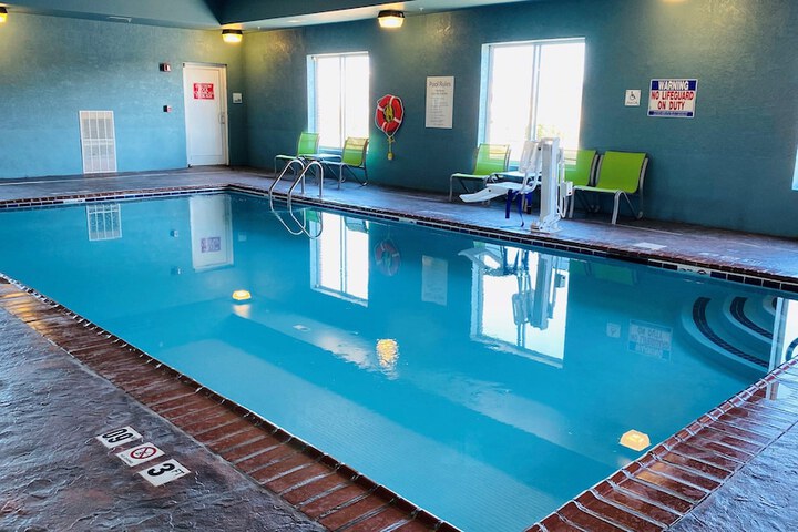 Pool 4 of 49