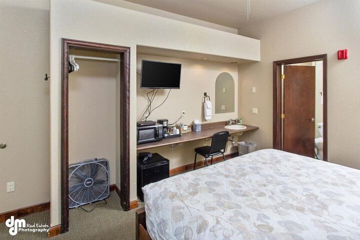 Room 71 of 78