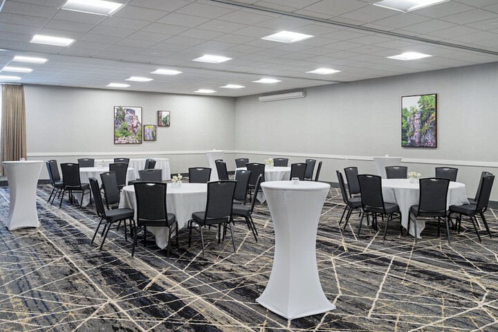 Holiday Inn Sioux Falls-City Centre by IHG