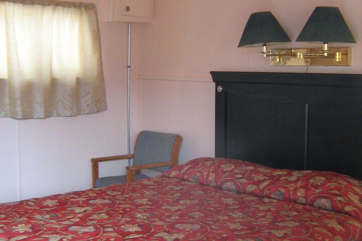 Room 12 of 39