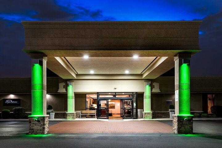 Hotel 3 of 43