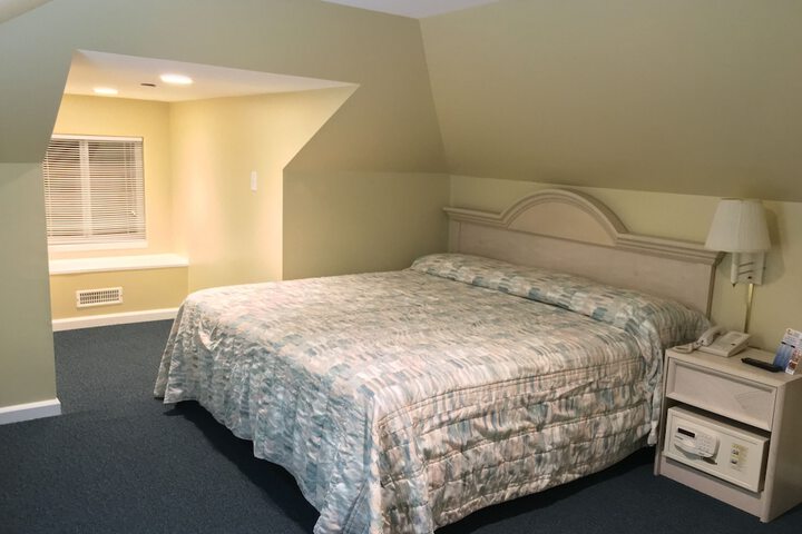 Room 54 of 71
