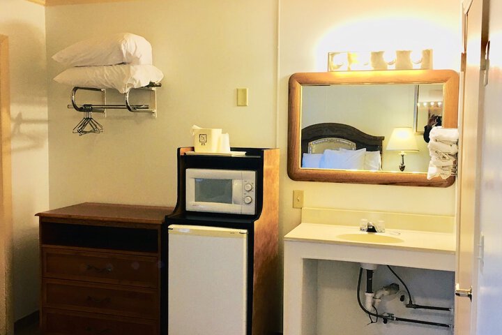 Room 30 of 51