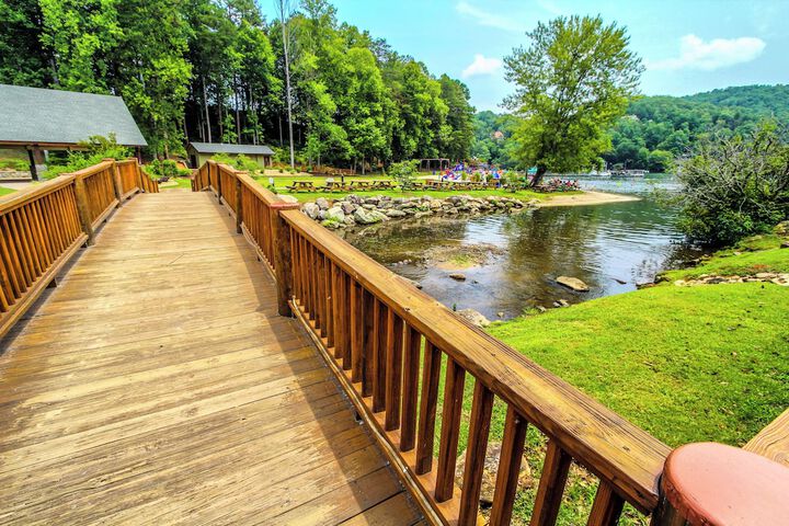 Fox Run at Lake Lure