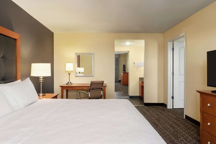 Room 14 of 30