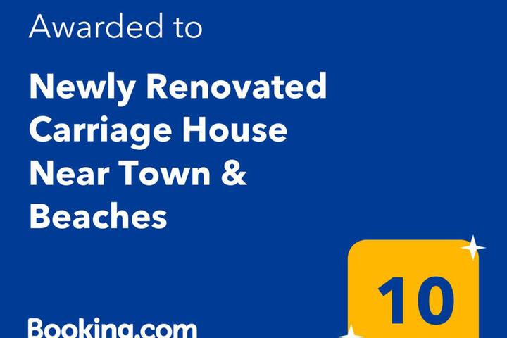 Newly Renovated Carriage House Near Town & Beaches