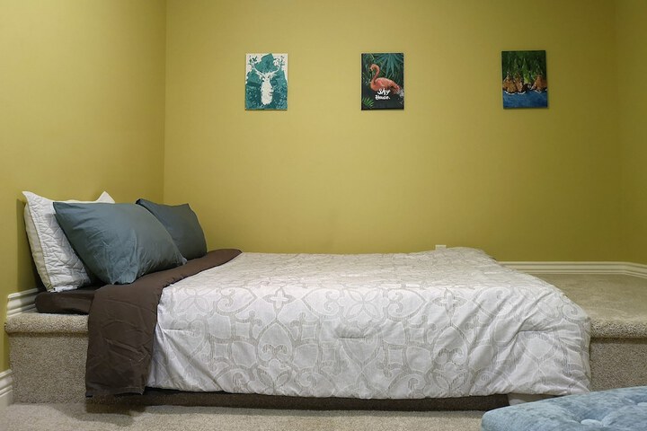 Room 20 of 53
