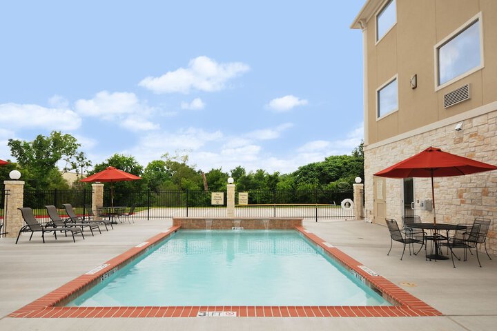 Pool 5 of 50