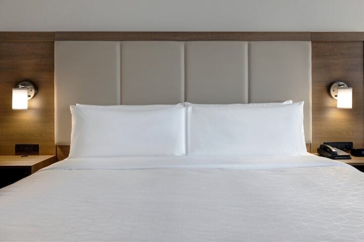 Holiday Inn Express & Suites Grand Rapids South - Wyoming by IHG