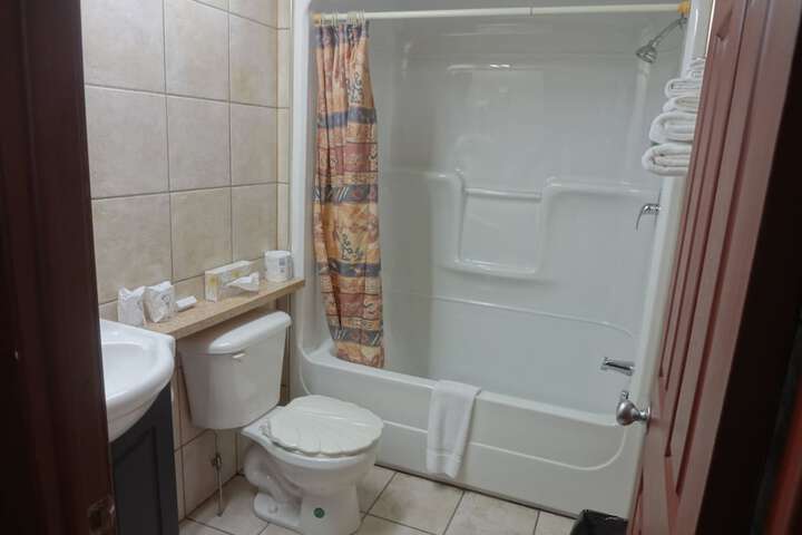 Room 9 of 46