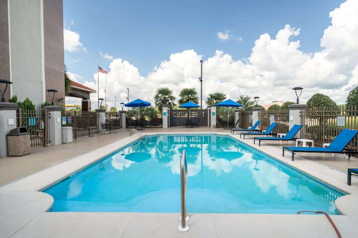 Pool 5 of 53