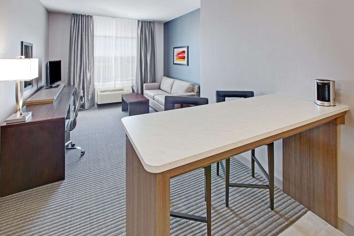 Room 11 of 26