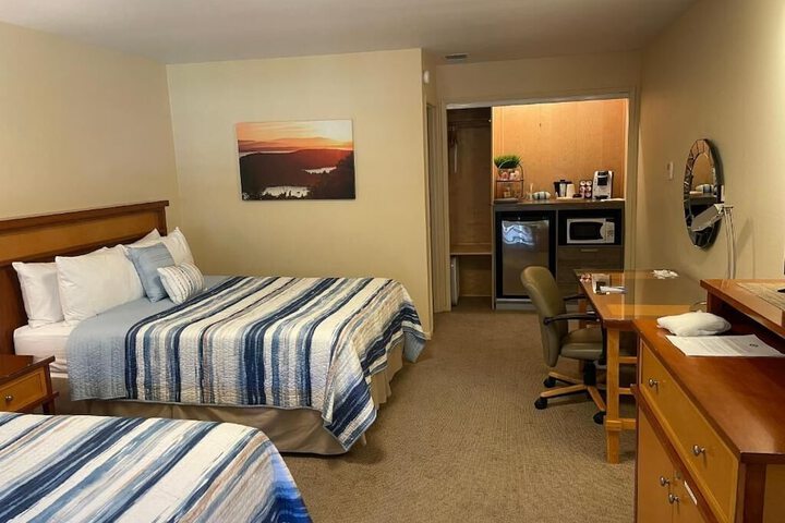 Discovery Inn