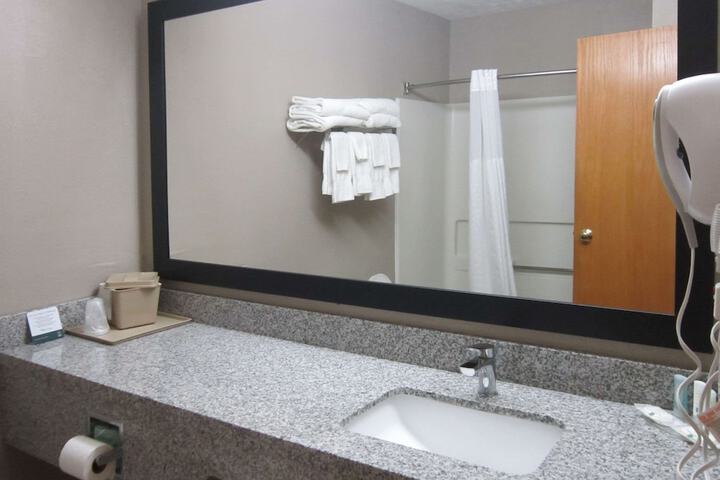 Room 32 of 88