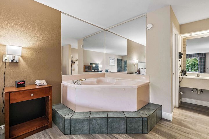 Quality Inn Quincy - Tallahassee West