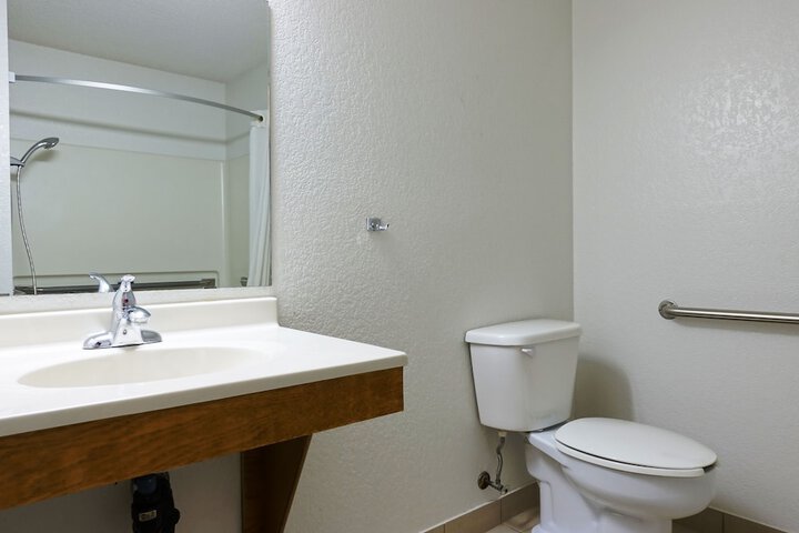 Room 19 of 47