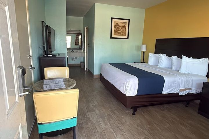 The Island Hotel Near Beach Port Aransas