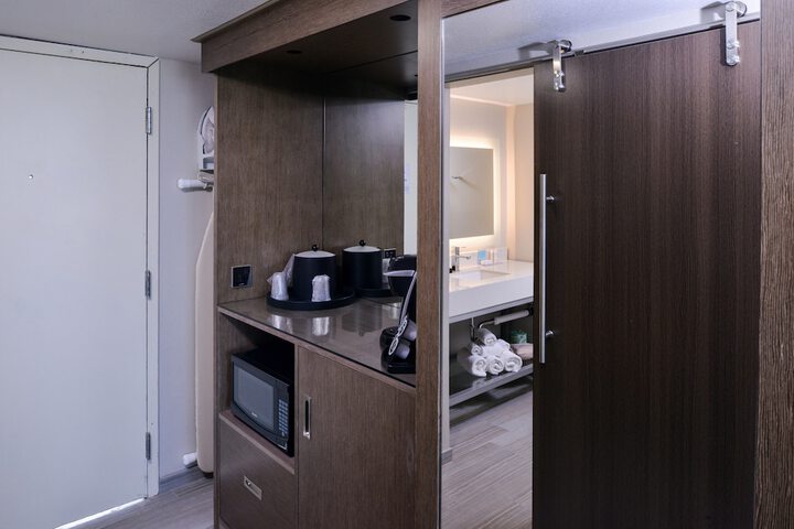 Room 19 of 31