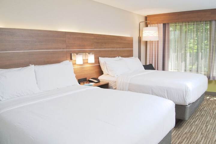 Holiday Inn Express South Burlington by IHG