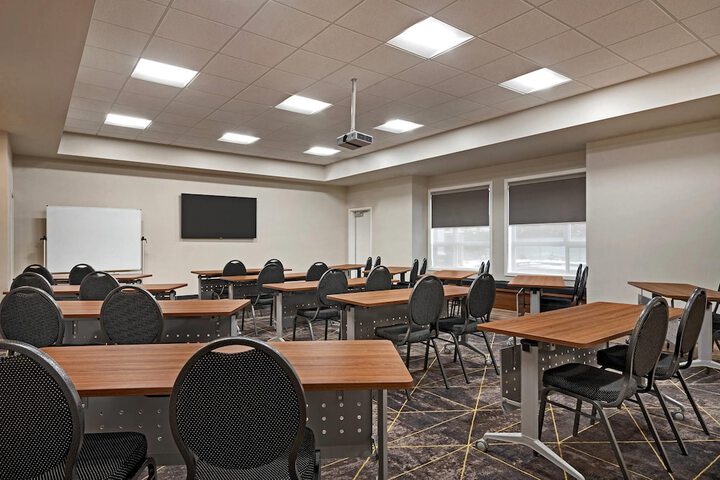 Park Inn by Radisson Kelowna