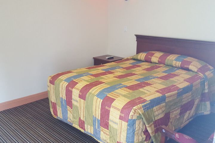 Room 15 of 40