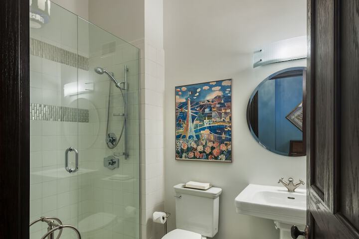 Room 20 of 47